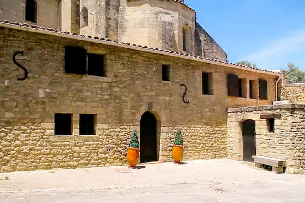 Gite En Provence Proche Avignon Sauveterre  Eksteriør bilde