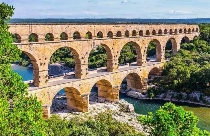 Gite En Provence Proche Avignon Sauveterre  Eksteriør bilde